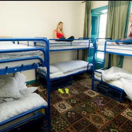 Cashel Holiday Hostel ภายนอก รูปภาพ